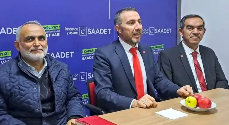 Saadet Partisi Melikgazi İlçe Başkanlığı’nda Devir Teslim Töreni