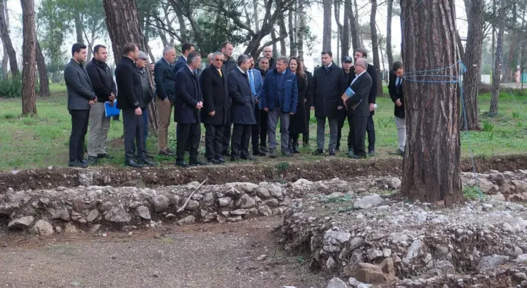 Vali Hulusi Şahin’den Kemer’de Tarih ve Doğaya Yakın İncelemeler